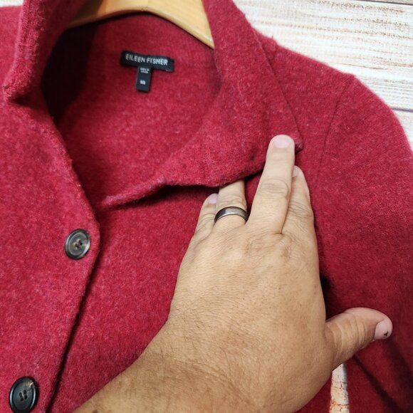 Eileen Fisher Women's Wool Coat Jacket Size XS Pockets Big Buttons Boxy READ - Picture 9 of 14